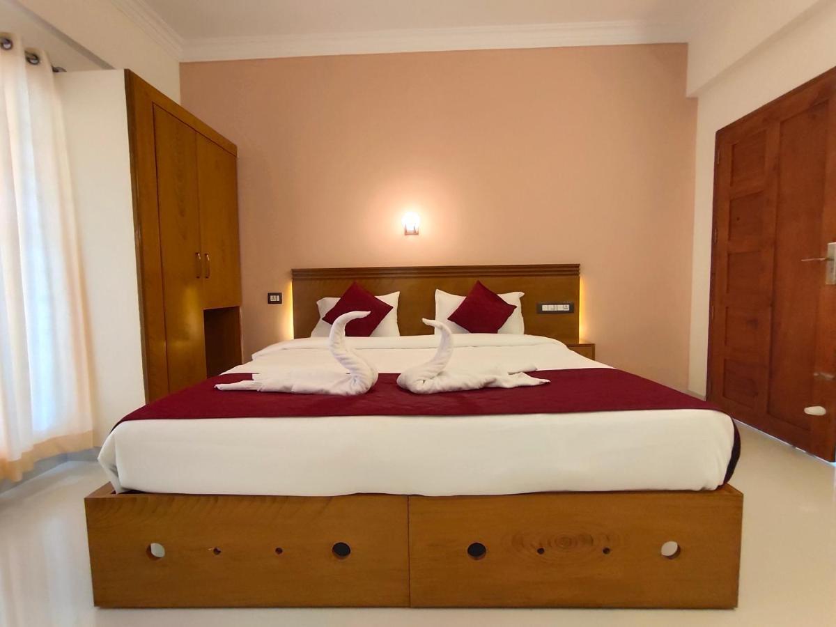 White House Residency Hotel Varkala Bagian luar foto