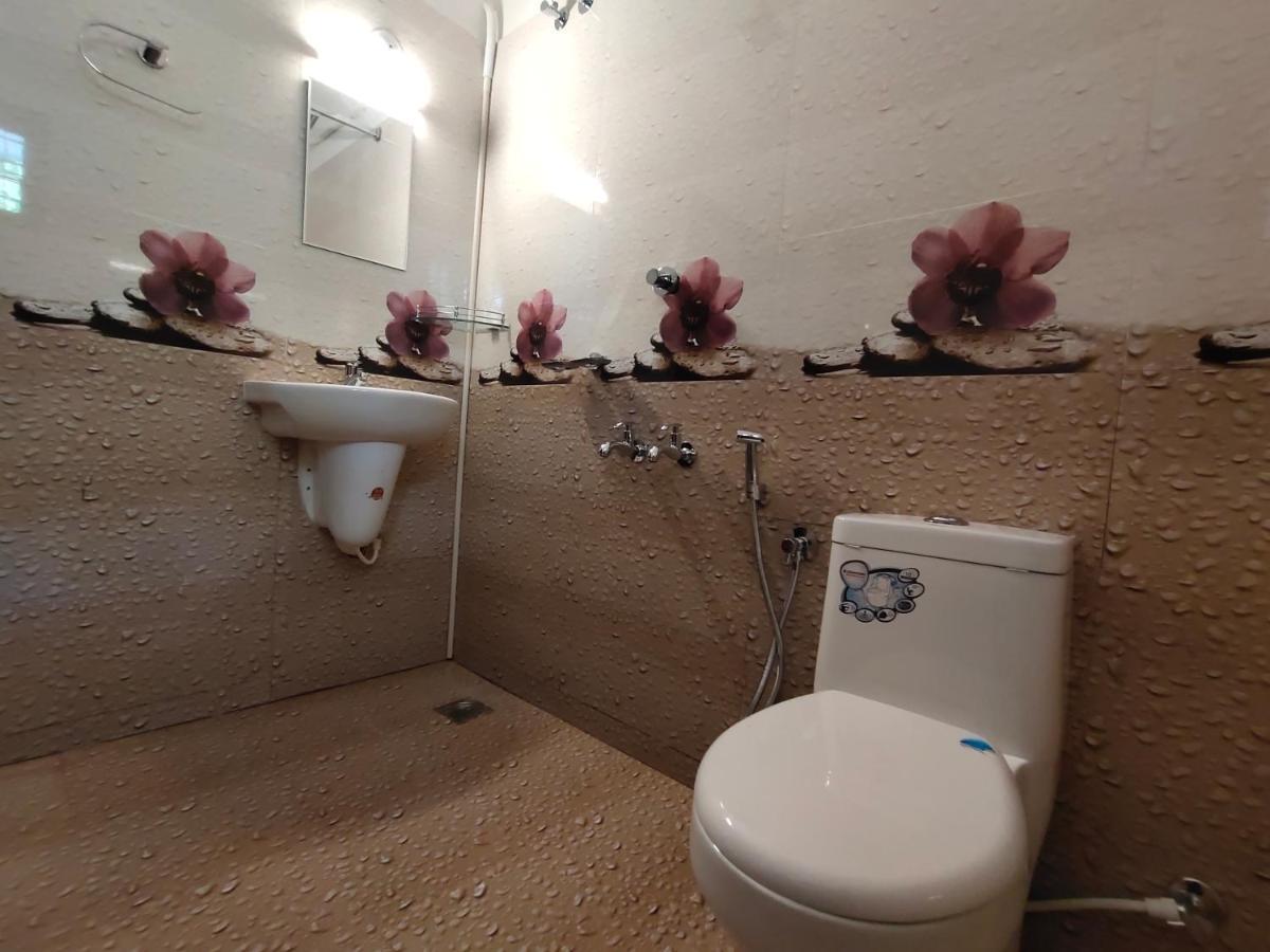 White House Residency Hotel Varkala Bagian luar foto