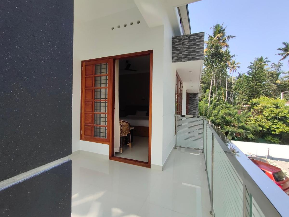 White House Residency Hotel Varkala Bagian luar foto